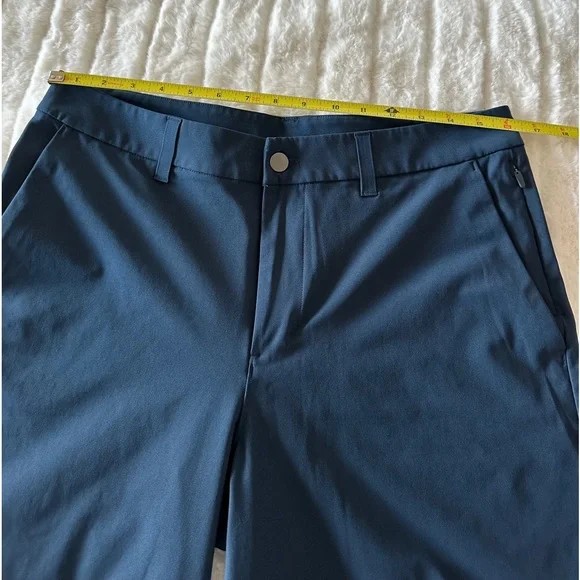 Men’s Lululemon Commission Short Relaxed Warpstreme 11” in True Navy - Size 32 - Picture 3 of 10
